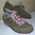 Продам женские кроссовки MЕRRELL WATERPROOF