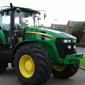 Трактор John Deere 7930