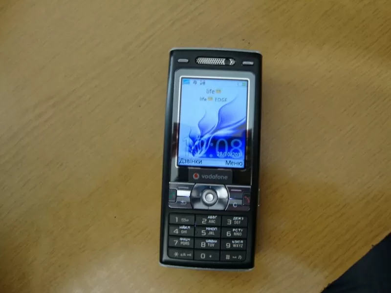 Продам телефон Sony Ericsson k800i 6