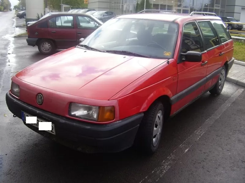 VW Passat,  1991, 1.8і, красный универсал,  из Германии, нерастаможен, 1800$