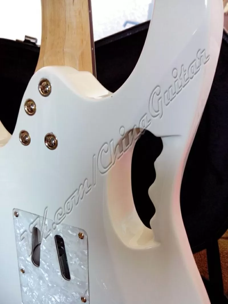 Продам Ibanez JEM V7 Steve Vai 9