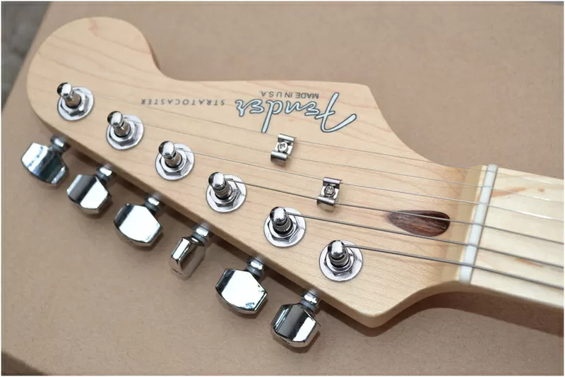 Fender Stratocaster Custom Classic 3