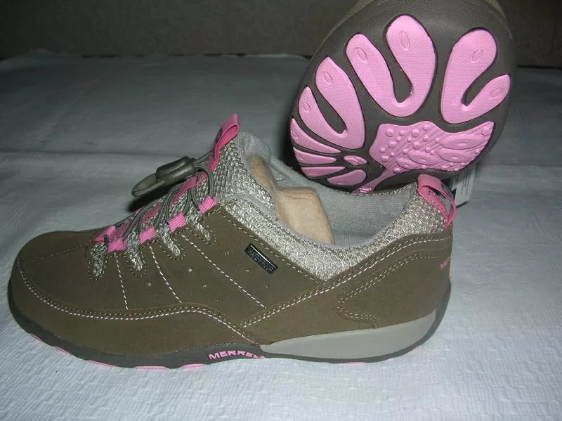 Продам женские кроссовки MЕRRELL WATERPROOF 3