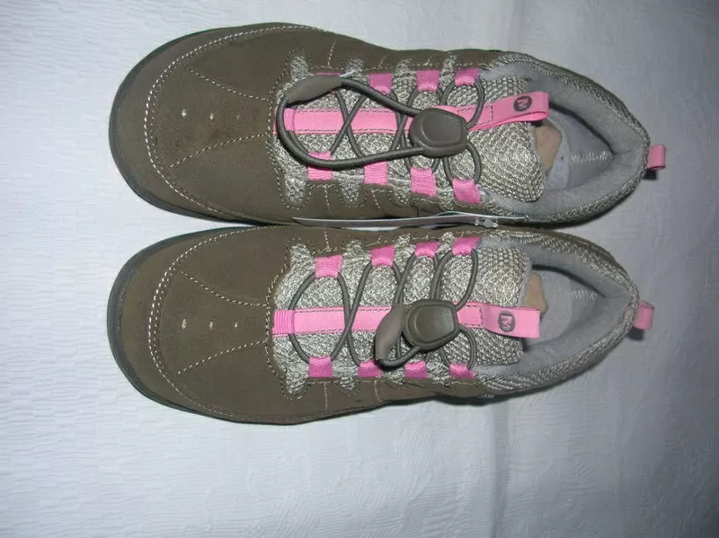 Продам женские кроссовки MЕRRELL WATERPROOF 4