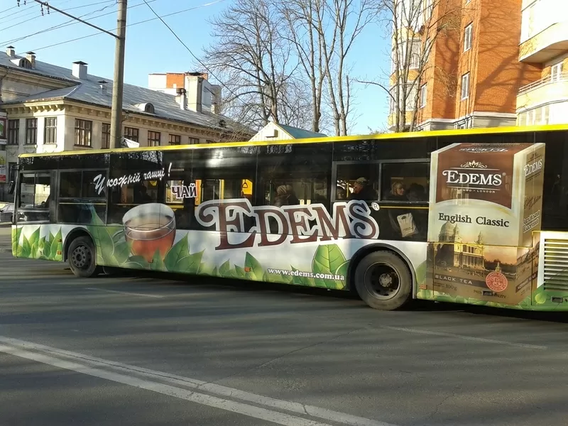 Брендування тролейбусів Рівне Західна Україна транспортна реклама