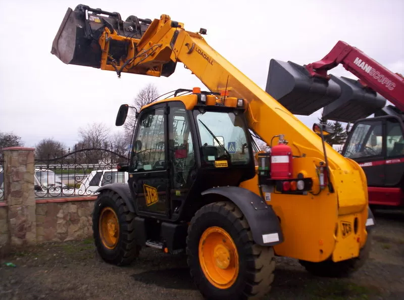 Телескопический погрузчик JCB 540/70