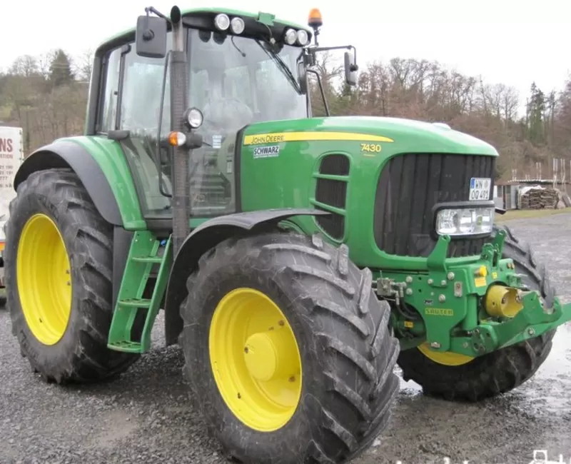 Трактор John Deere 7430